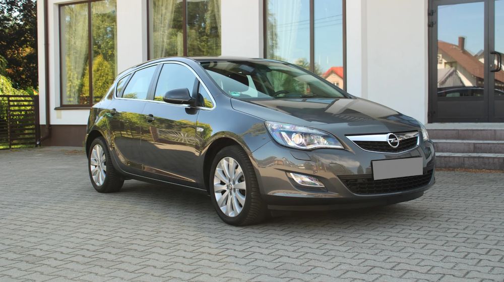 Opel Astra J (2009-2019) 1.4 Turbo Cosmo 2011