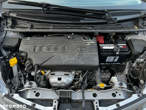 Toyota Yaris 1.33 Prestige - 24