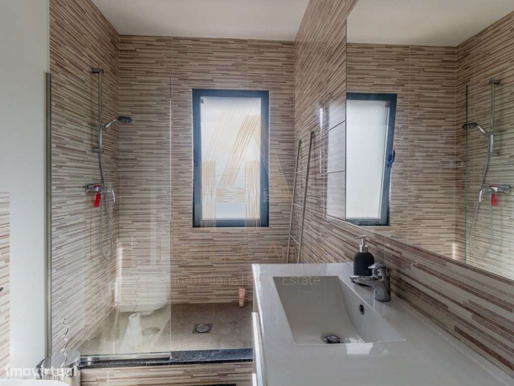 Moradia T4 com piscina em Castelo (Sesimbra)-20