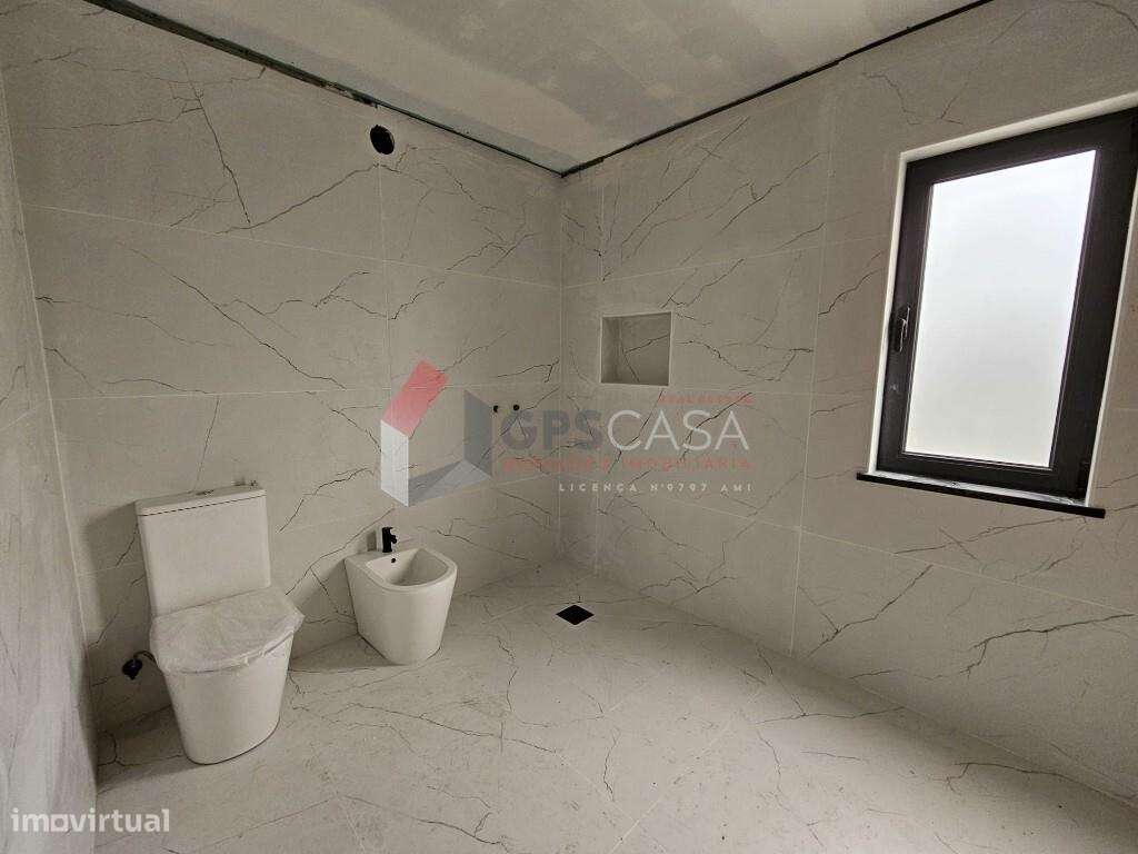 Moradia T2 nova com Chave na Mão -  Freguesia dos Biscoitos!-13