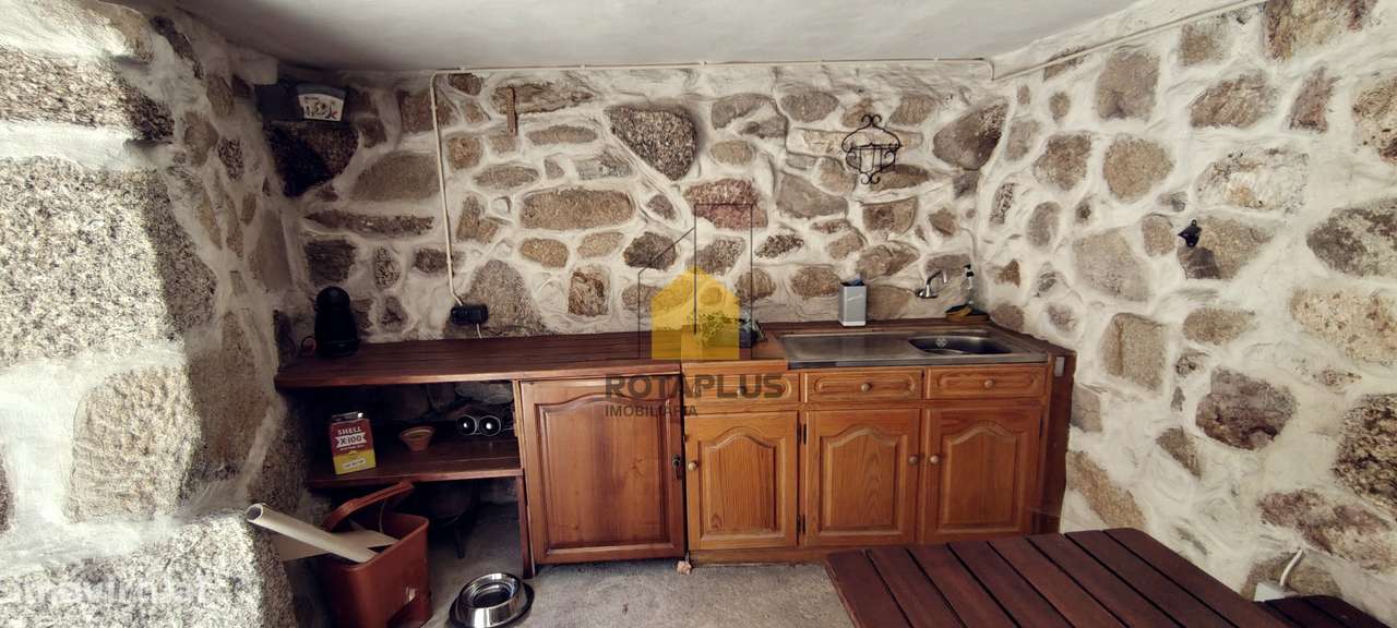 Quinta de Charme com Antigo Lagar, Pomar e 2.200 m² de Natureza-47