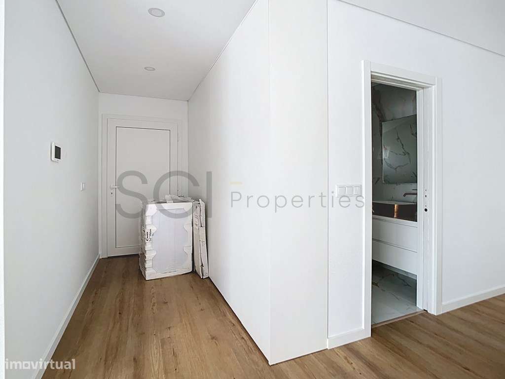 Moradia Térrea independente T3+1 com piscina em Fernão Ferro - Grande imagem: 5/41