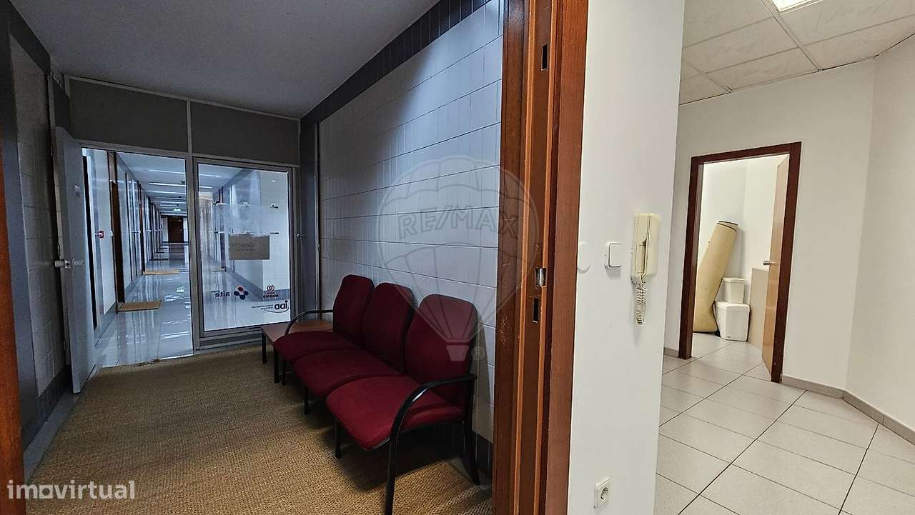 Escritório T0 para arrendamento - Grande imagem: 4/21