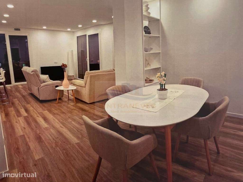 Excelente Duplex T3 - Empreendimento de Qualidade com Localização P... - Grande imagem: 2/8