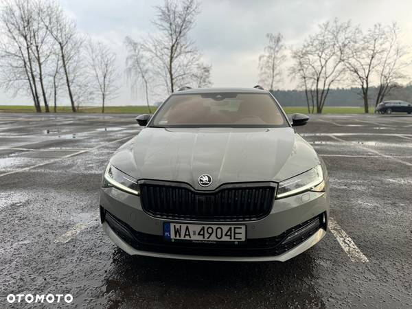 Skoda Superb 2.0 TDI SCR 4x4 Sportline DSG - 2