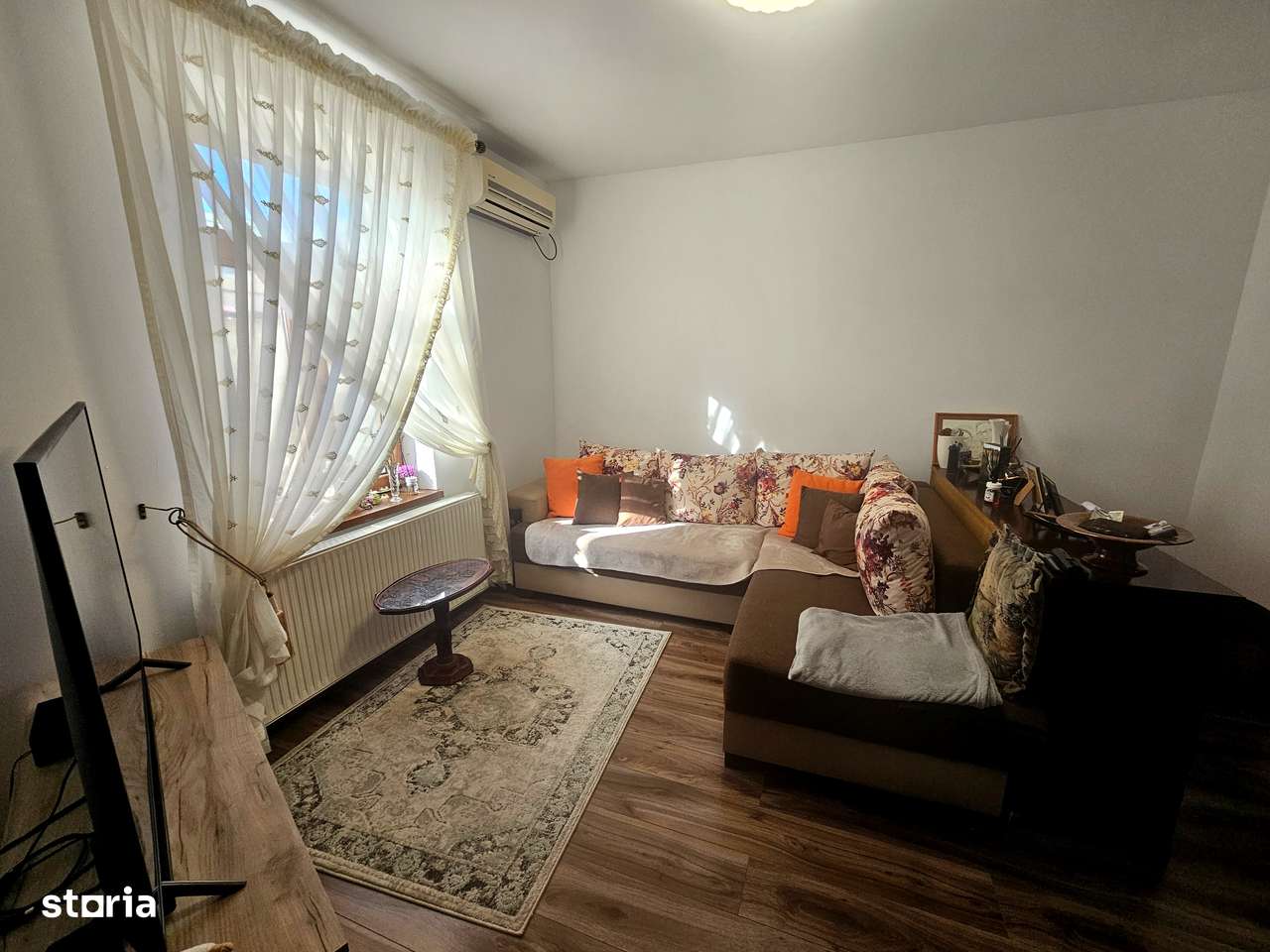 Casa vanzare 6 camere ,cu 629 mp teren zona PARCUL DE SOFT-6