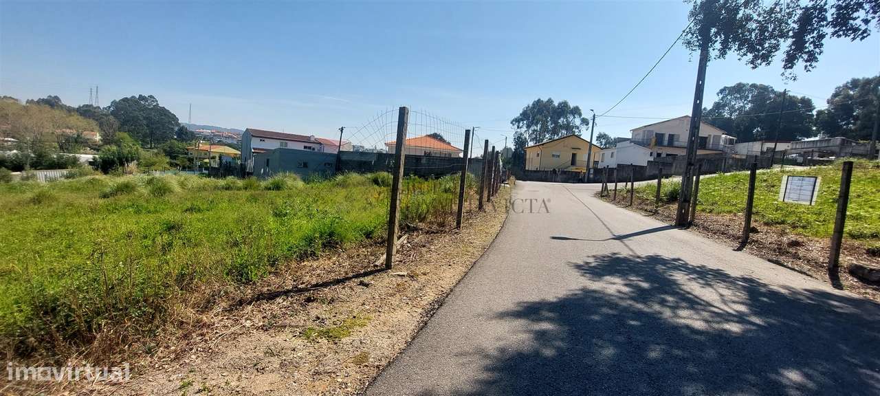 Terreno Urbano com 575 m² em Vilar Paraiso – Potencial de Construção a-6