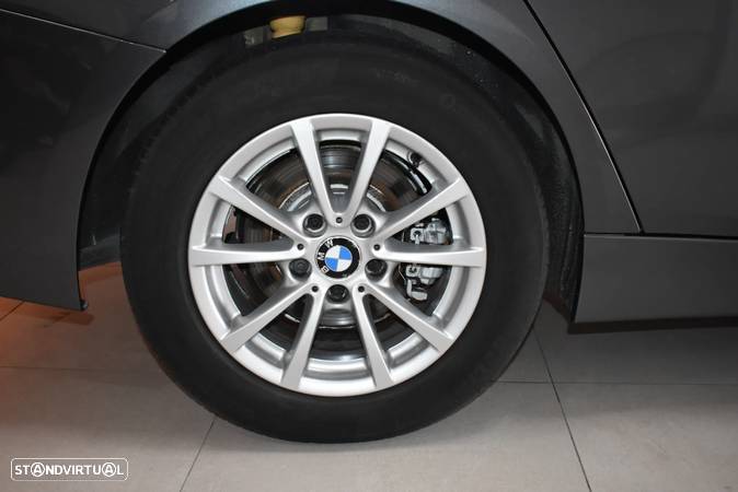 BMW 318 d Auto Exclusive - 12