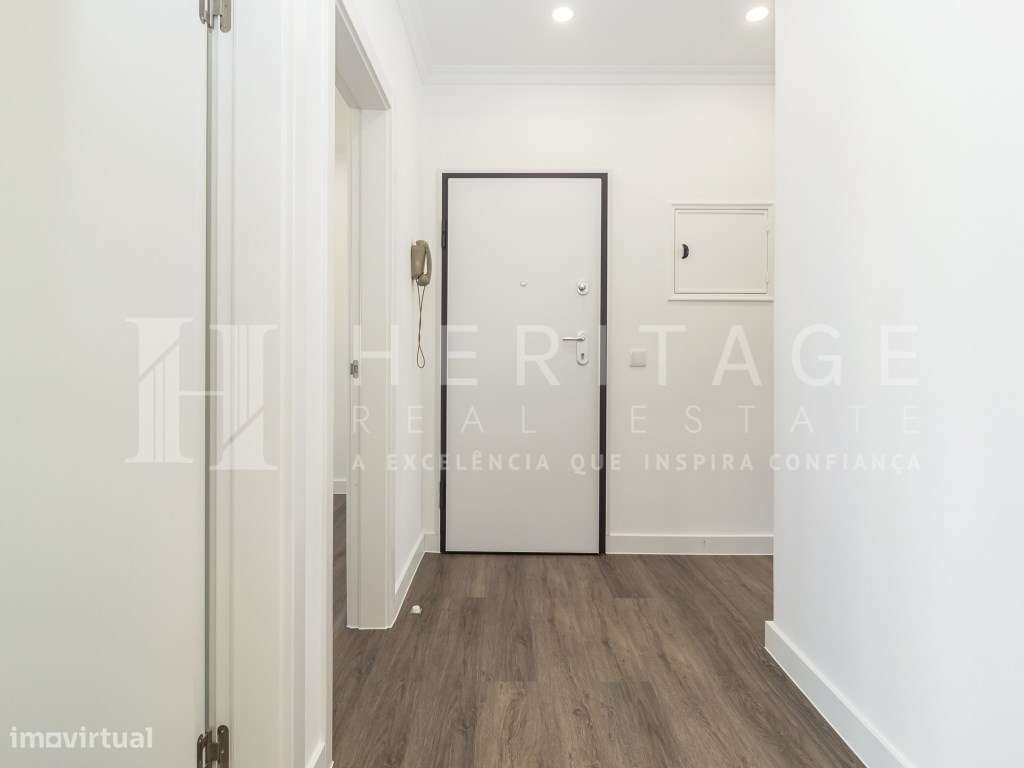 T2 totalmente remodelado na prestigiada Avenida do Bocage-14