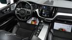 Volvo XC 60 D5 AWD Geartronic RDesign - 8