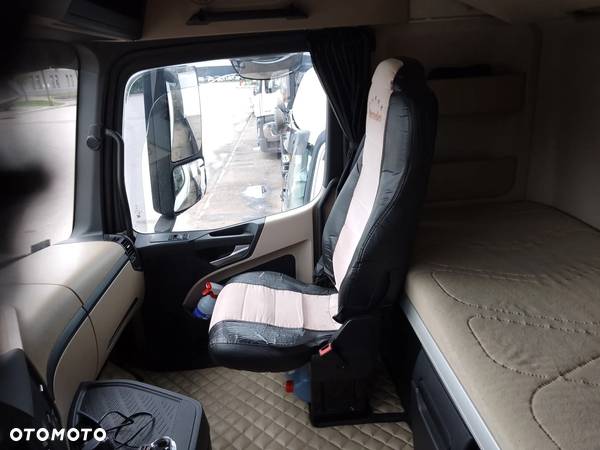 Mercedes-Benz ACTROS 1842 MP4 EURO 6 rok 2014/2015 Pierwszy właściciel - 13