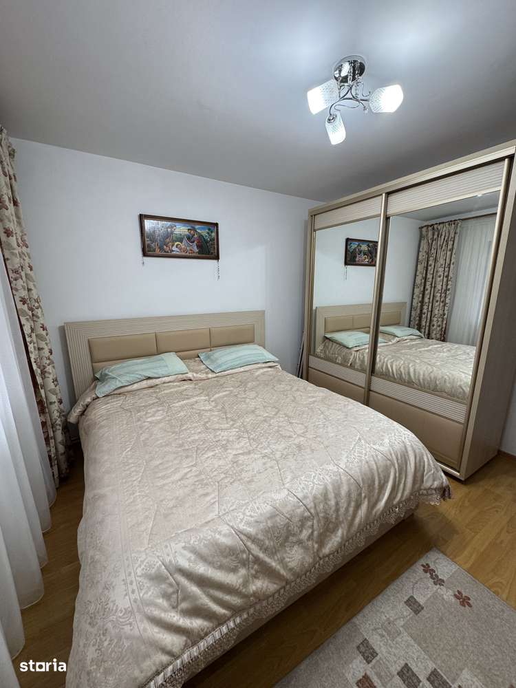 Vand apartament 3 camere decomandat-8