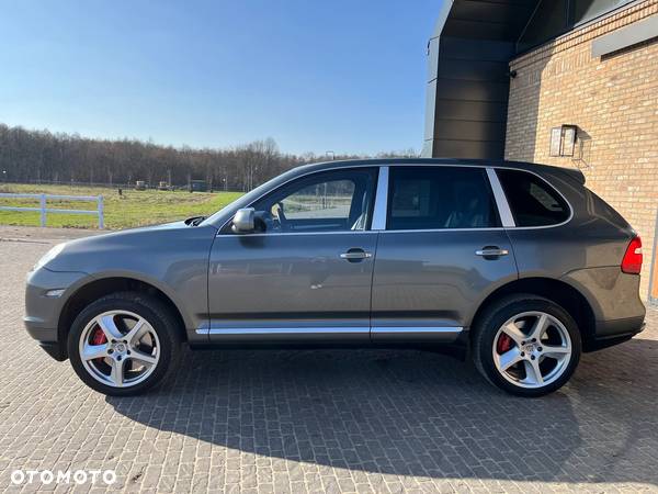 Porsche Cayenne Turbo - 5