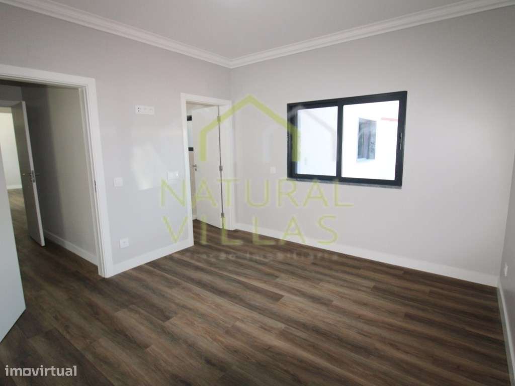 Moradia Isolada T5 Renovada com Piscina, São Brás de Alportel-7
