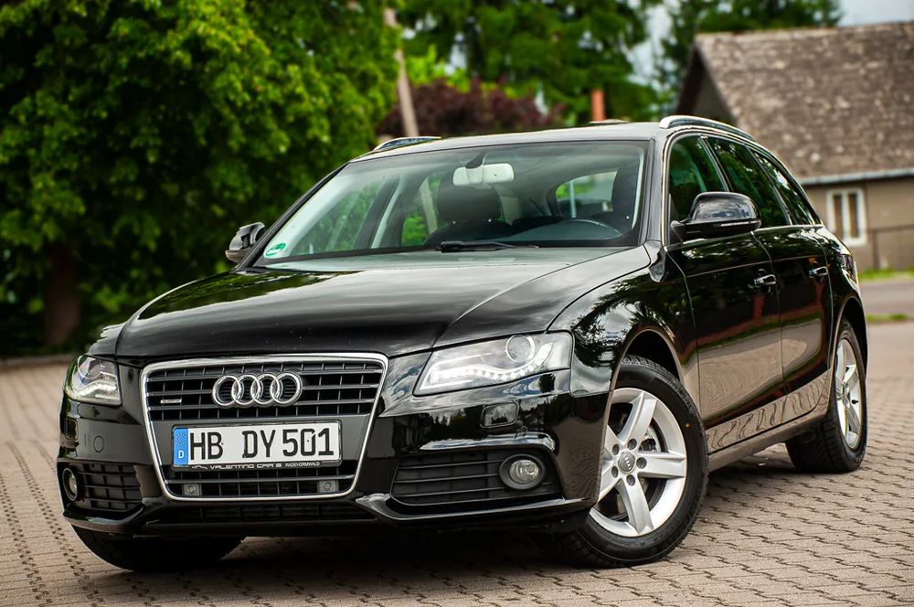 Audi A4 B8 2.0 TDI DPF quattro Ambiente 2009