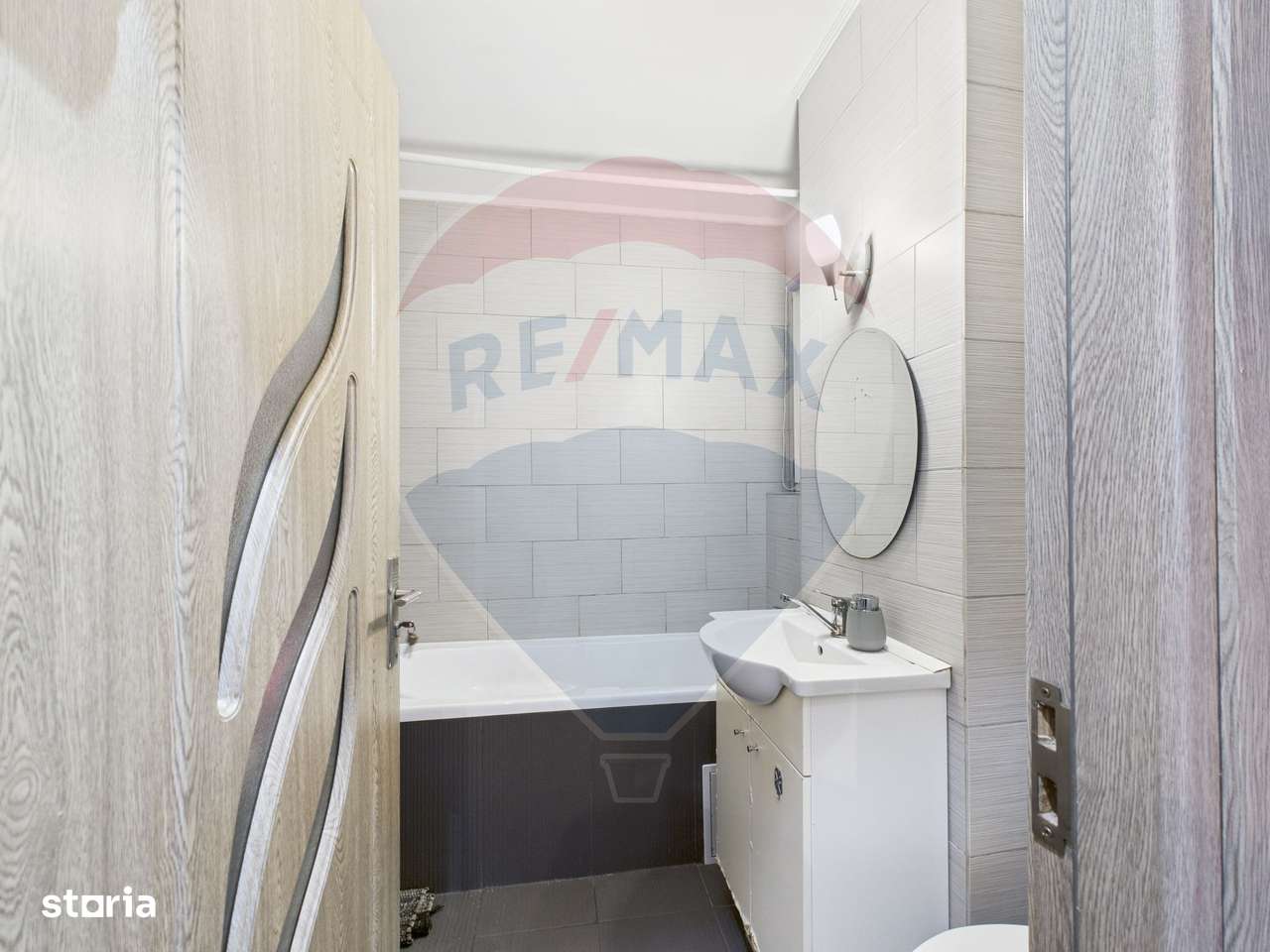 Apartament cu 2 camere de vanzare - Zona Sura Mare-19