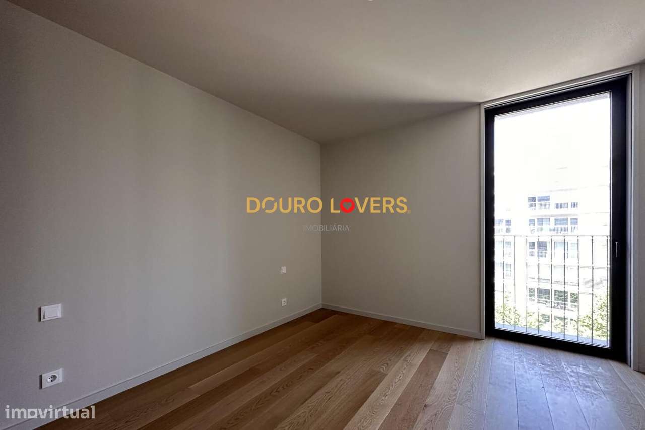 Apartamento T3 nos Jardins d’Arrábida, Vila Nova de Gaia-11