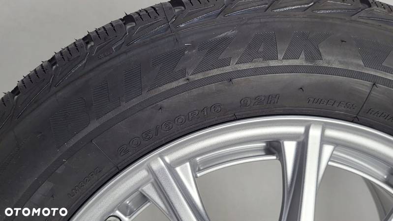 16 Oryginał Mercedes C Klasa W205 205/60R16 Nowe - 11