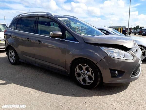 Dezmembrez Ford Grand C Max 1.6tdci 2.0tdci an 2013 - 1