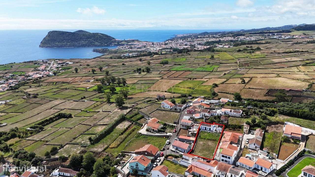 Moradia na Ribeirinha, Angra do Heroísmo - Grande imagem: 5/19