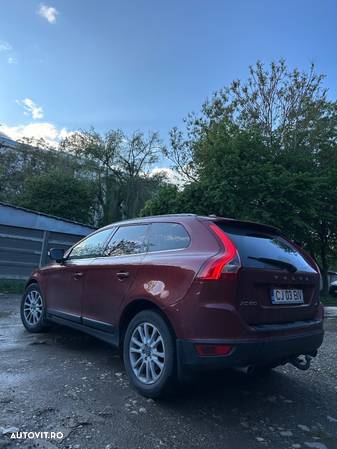 Volvo XC 60 D5 AWD M6 Basic - 4