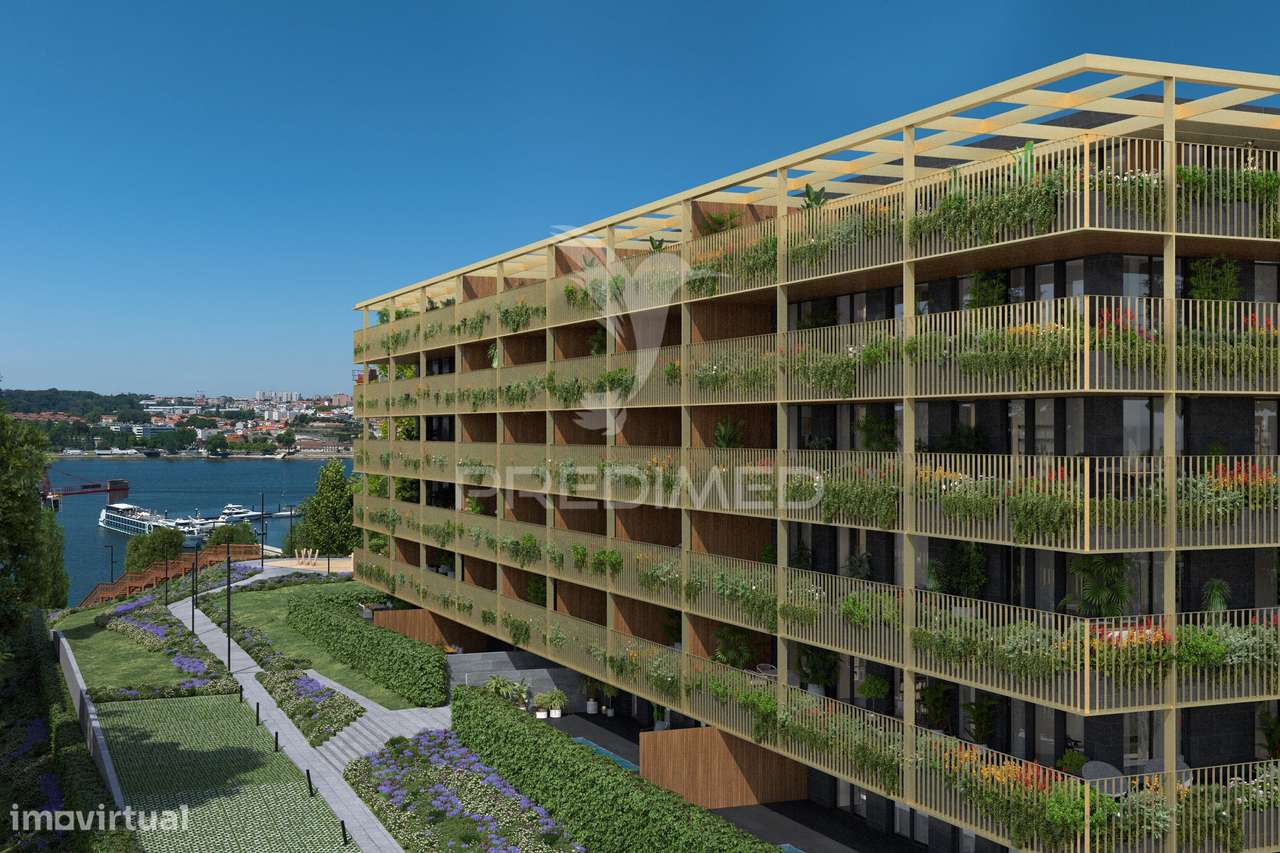 Apartamento T3, no Edifício Marina Douro 4 em Canidelo - Grande imagem: 2/19