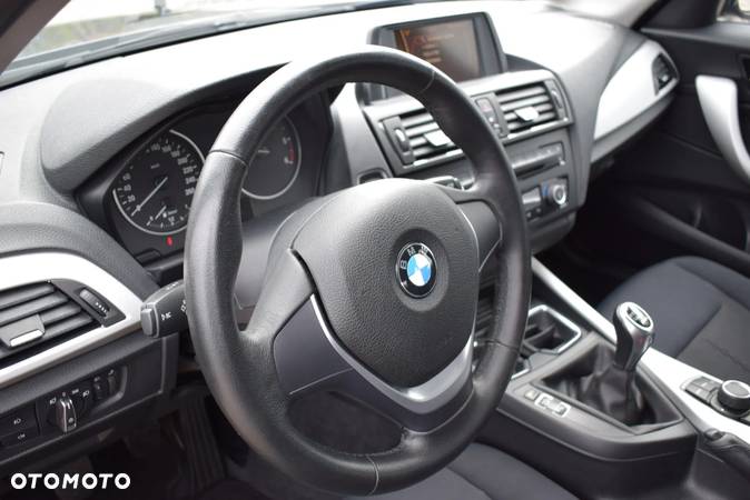 BMW Seria 1 116d - 13
