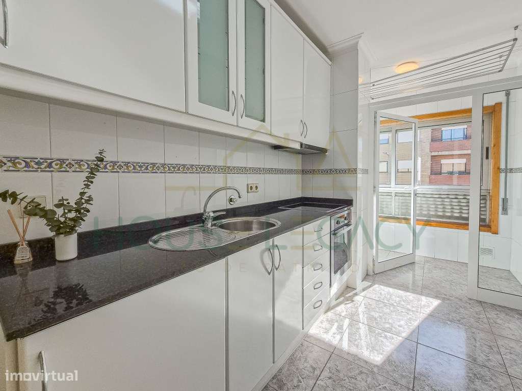 T2 iluminado e espaçoso em Matosinhos - Perafita - Grande imagem: 5/27