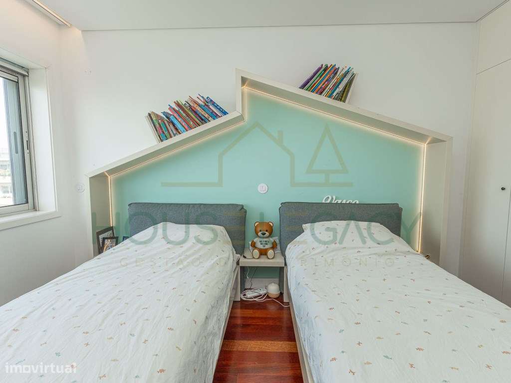 Apartamento T4 Luxuoso em Matosinhos-38