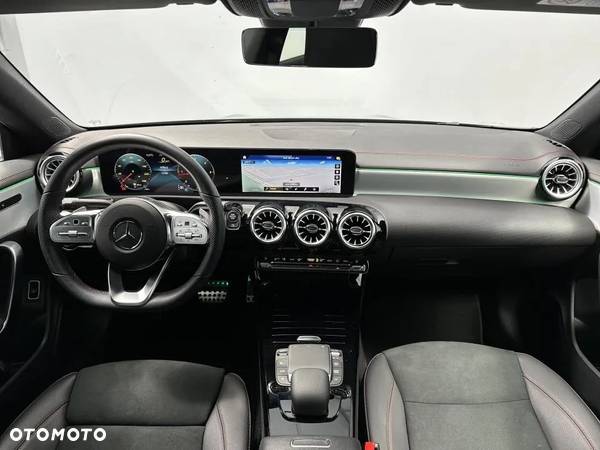 Mercedes-Benz CLA 180 d AMG Line 8G-DCT - 21