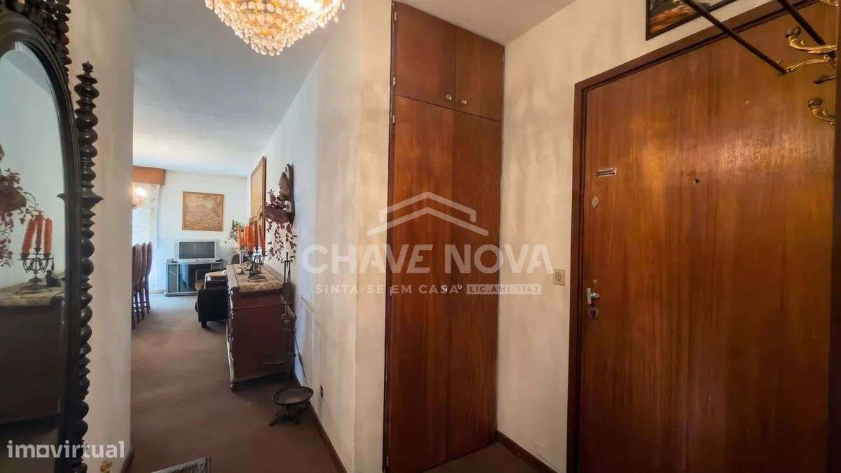 Apartamento t2 à venda na Rua Santa Luzia-17