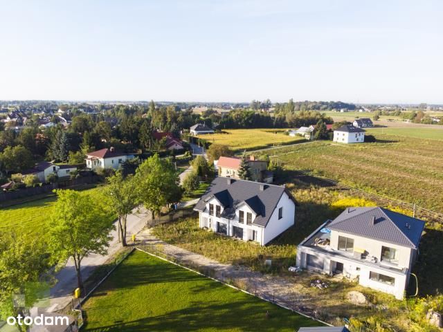 Nowe bliżniaki blisko Pkp ,szkoły i przedszkola.