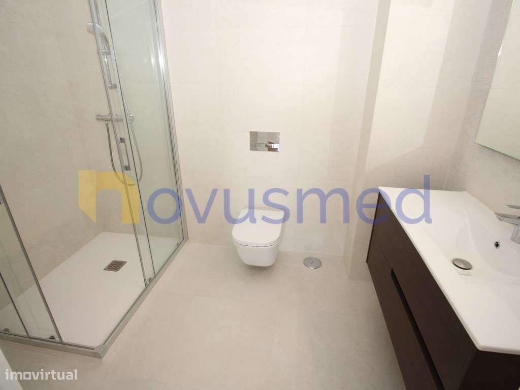 Penthouse tipo T3 com vista para o Mar a 300 metros da praia dos Al...-21