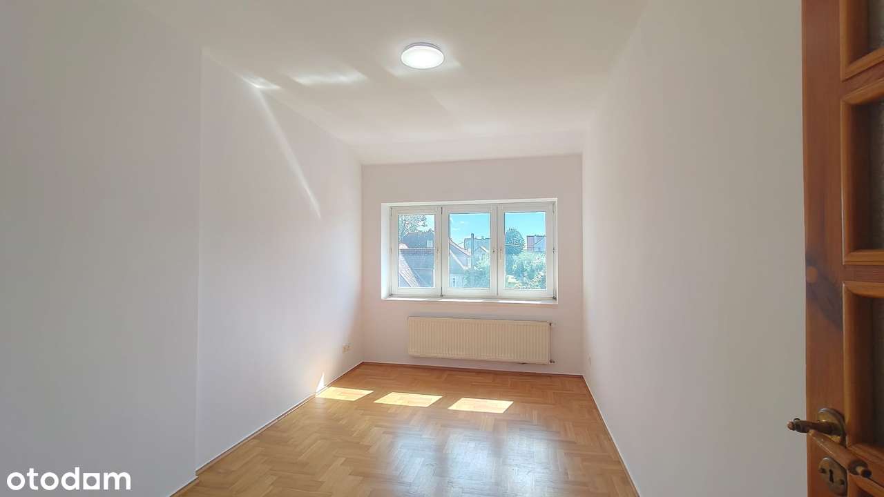 Garaż I Ogród  I Prywatna przestrzeń - Pełny obrazek: 5/10