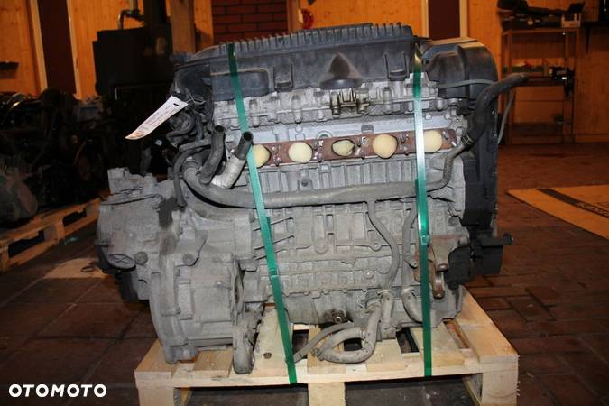 VOLVO V50 S40 C30 C70 SILNIK 2.4 BENZYNA B5244S4/5 - 4