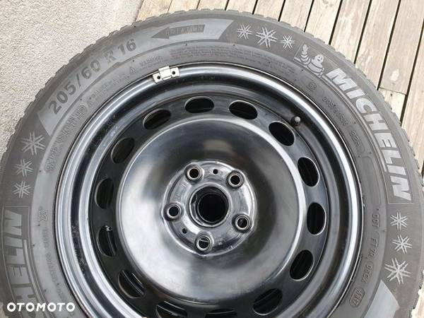 Koła 205/60R16 5Q0 Audi Q1 Q2 Michelin zima 7,0mm - 8