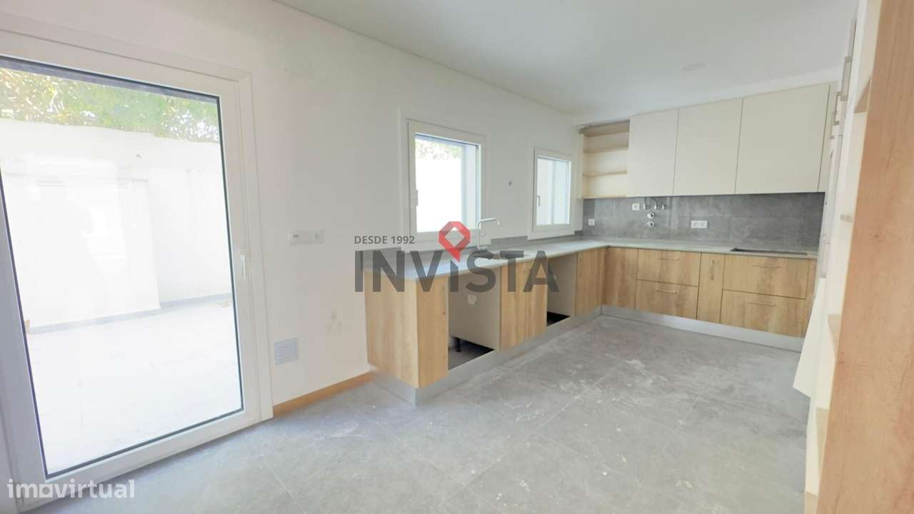 Apartamento T3 no Centro da Castanheira do Ribatejo - Grande imagem: 3/23