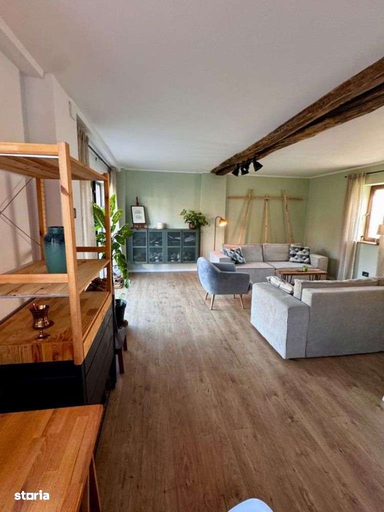 Proprietate independentă energetic format din 2 case si anexe - Imagine principală: 4/20