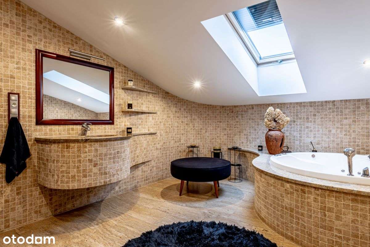 Elegancki dom z częścią biurowo-magazynową - Pełny obrazek: 4/20