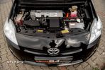 Toyota Prius 1.8 HSD Premium - 35