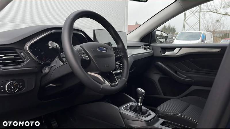 Ford Focus 1.0 EcoBoost Titanium - 11