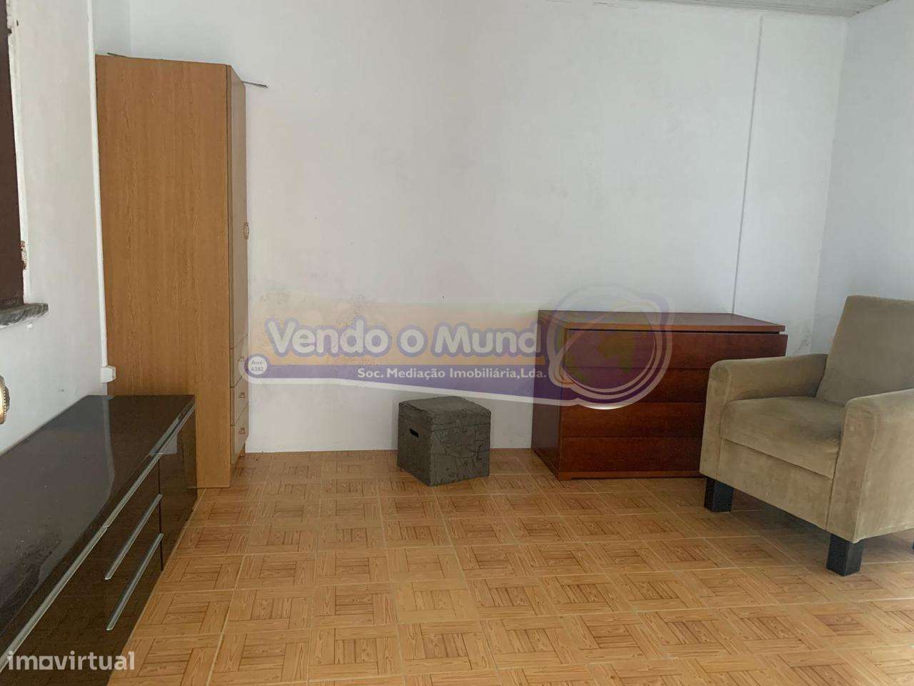 Moradia T3 em Foros de Salvaterra (F804) - Grande imagem: 5/38