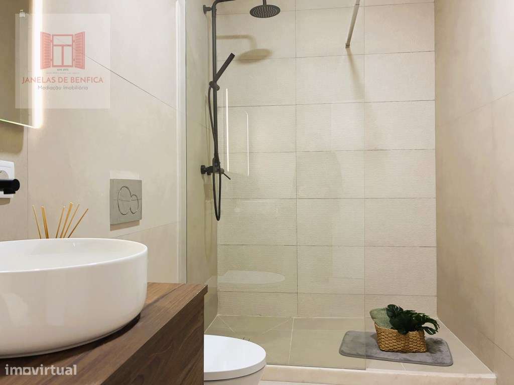 T3 Benfica, remodelado, equipado e mobilado-17