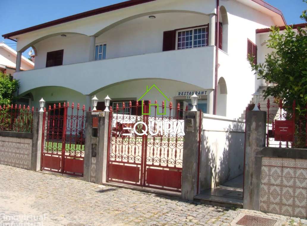Prédio habitacional e restaurante em Lordelo, Guimarães - Grande imagem: 5/30