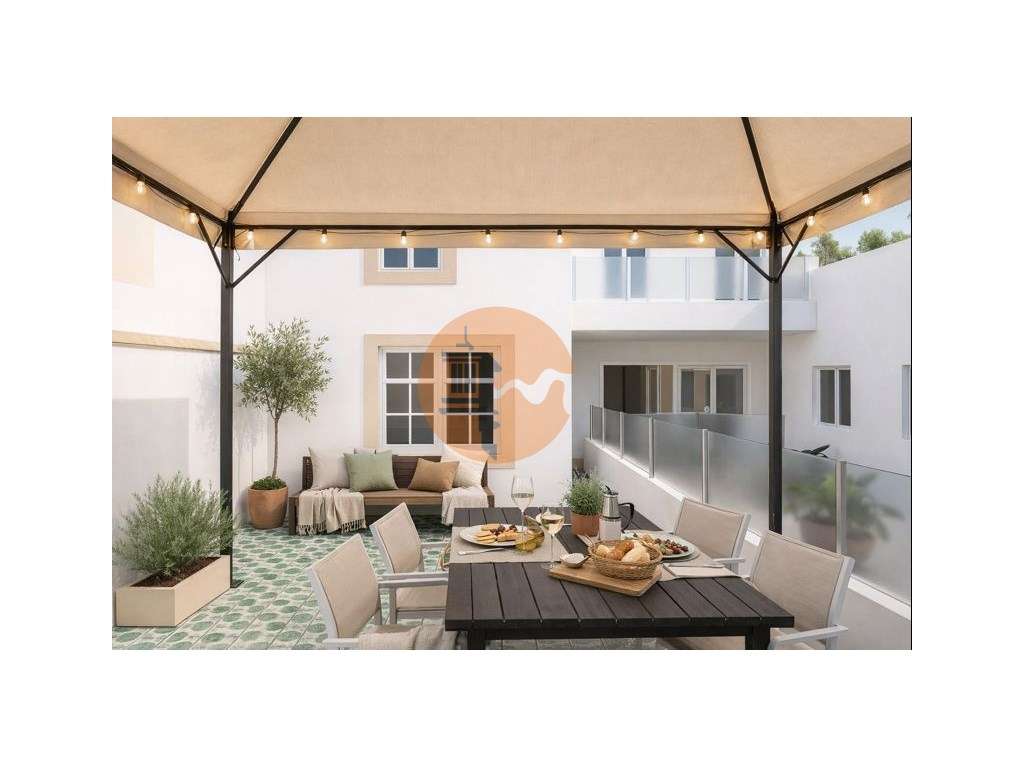 Apartamento T1 à venda com terraço em frente á marina de VRSA-1