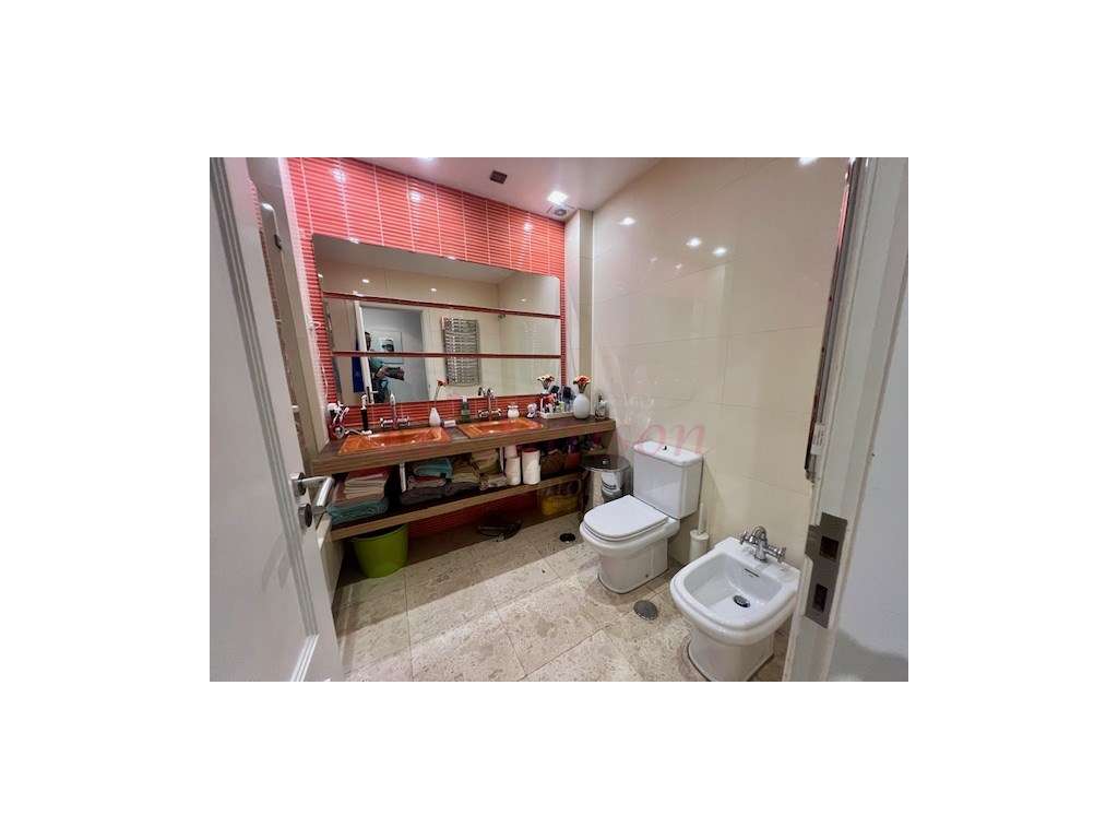 Apartamento T4 no Infantado-31