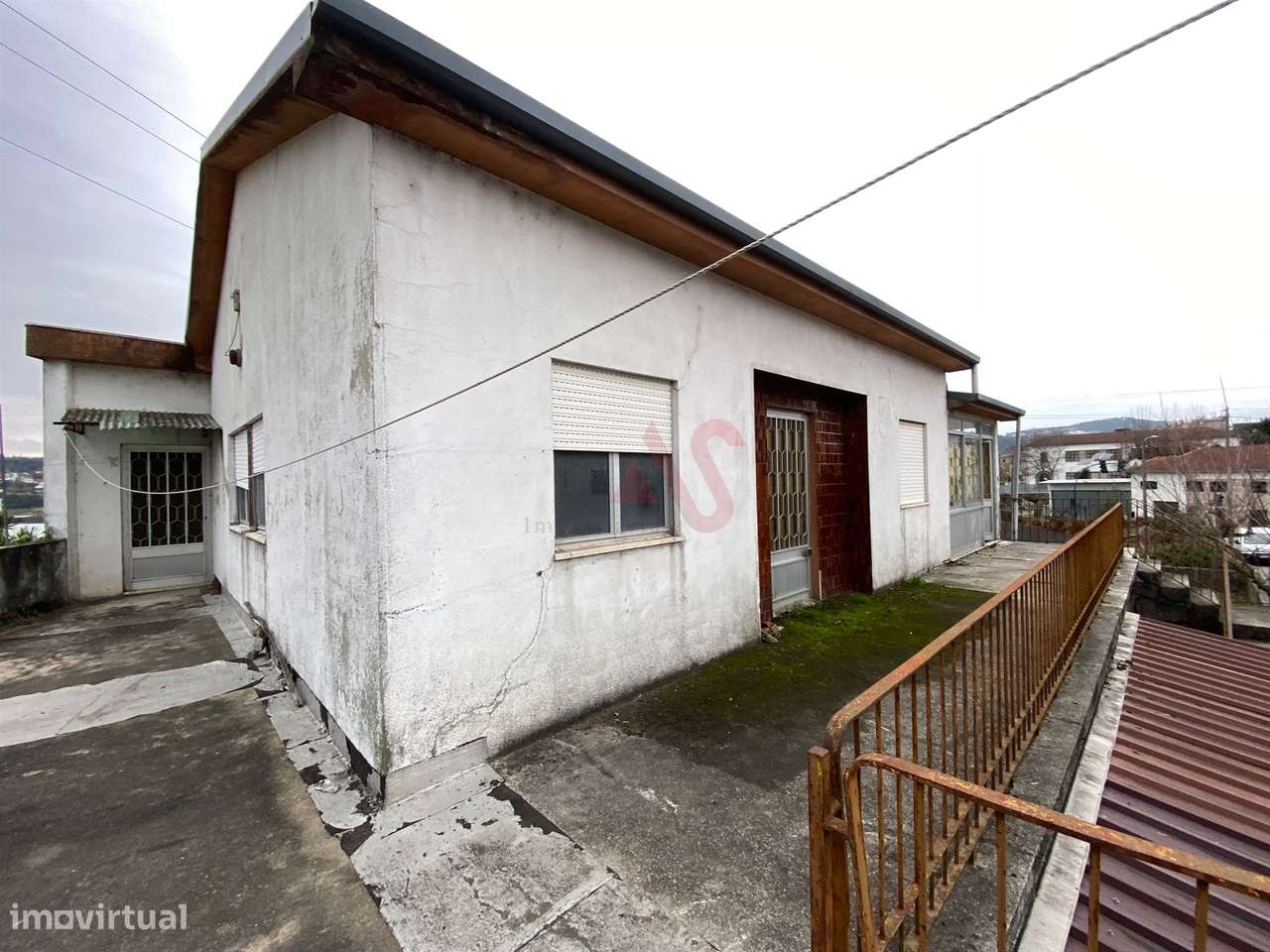 Moradia T3 para remodelar em Ordem, Lousada - Grande imagem: 5/17