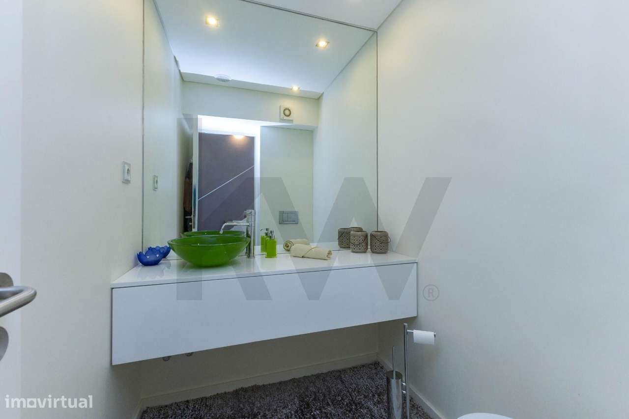 Fantástica moradia T3, com  jardim, piscina, situada em zona tranquila-48