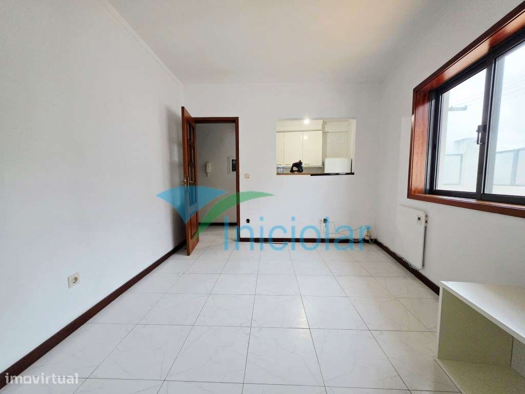 Apartamento T2| Terraço| Garagem Fechada - Grande imagem: 5/13
