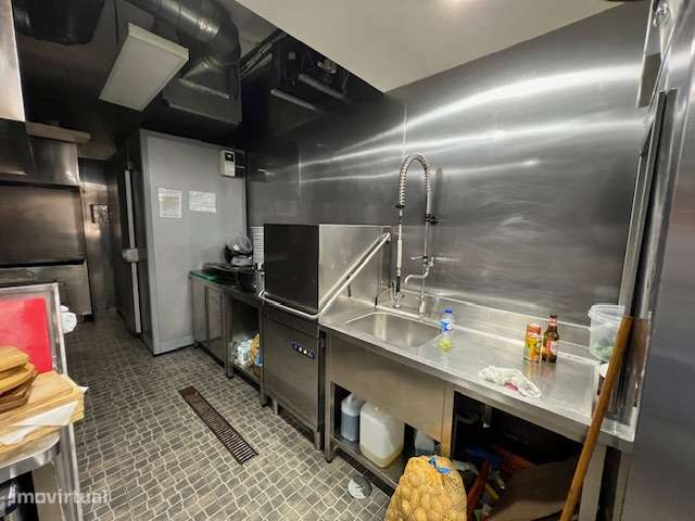 Loja - Restaurante totalmente Remodelado e Equipado-18